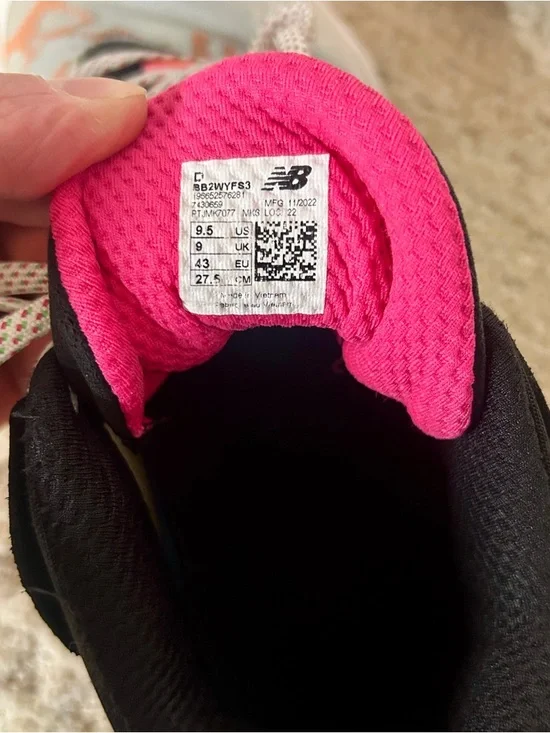 New Balance Two WXY v3 basketball shoes  'Festival' colorway Size 9.5 - Picture 7 of 7